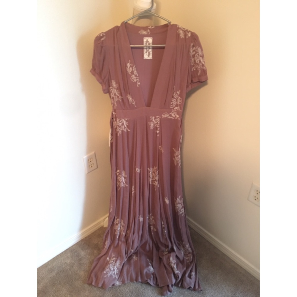 Maxi Light Maroon Embroidered Dress w/ Bow